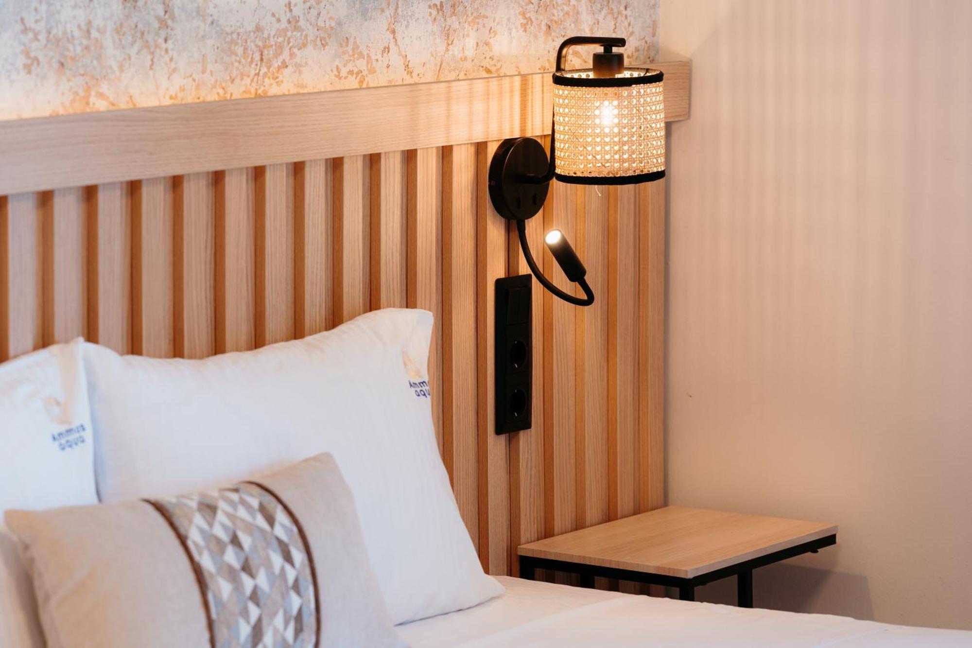 Hotel Aqua Beachfront Elegant